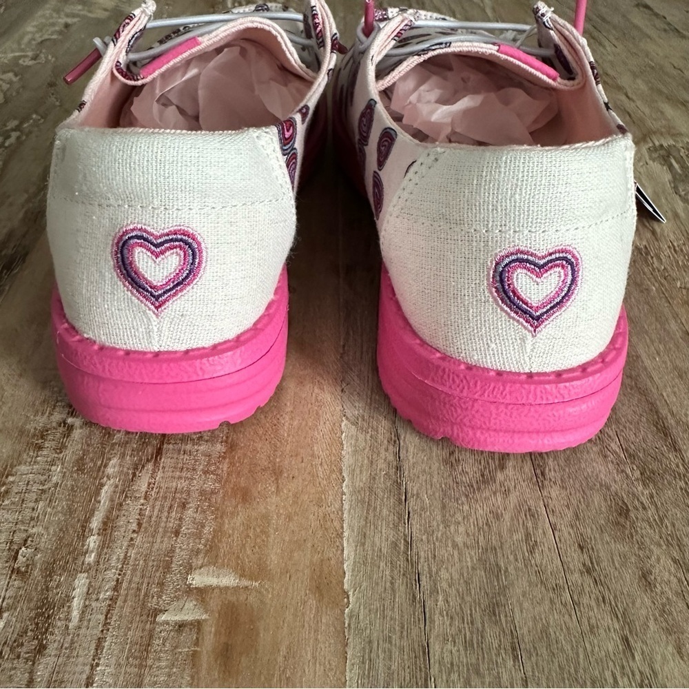 Hey Dude Wendy Youth Hearts Shoes Pink Slip On Size Youth 4 NWOB - Picture 8 of 8